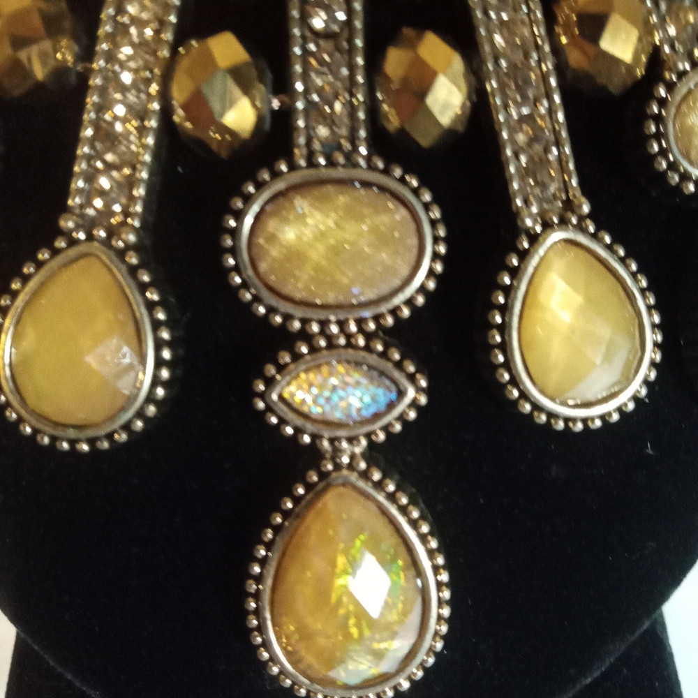 NWT Gorgeous Charming Charlie Cleopatra style necklace 😍🥰😍 - Picture 6 of 8